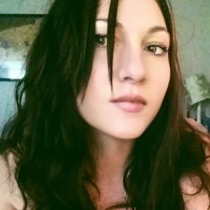 Meet your Posher, Carrie